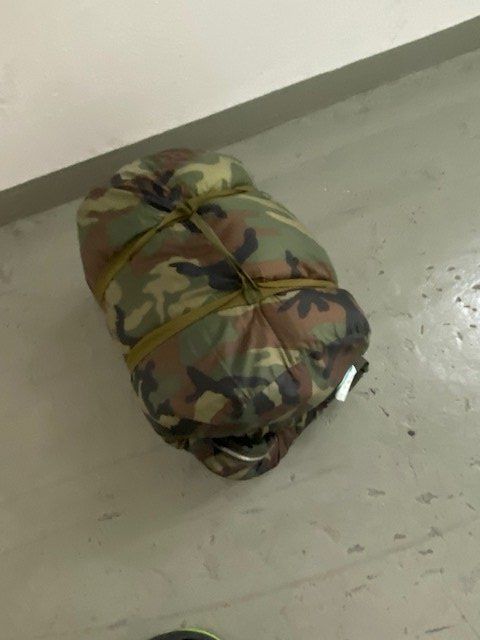 Sacchi a pelo: SCHLAFSACK IM  TARNLOOK – Usato da Chur venduto da silbermon 6