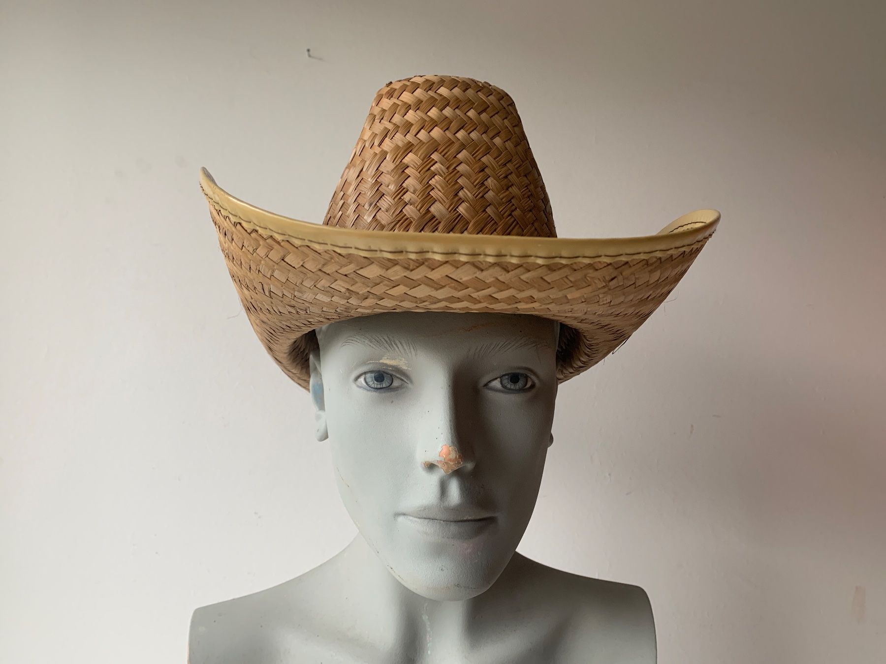 Copricapi, berretti & cappellini: Cowboyhut Stroh Grösse ca. 59 – Usato da Belp venduto da aprico 2