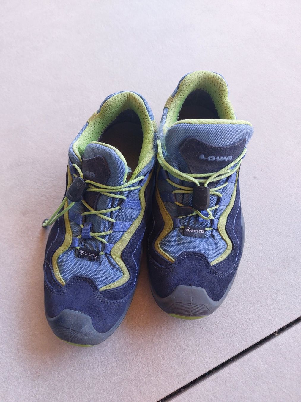 Lowa Scarpe per ragazzi: Lowa Multifunktionsschuh Gr.35 – Usato da Adligenswil venduto da s.gloggner