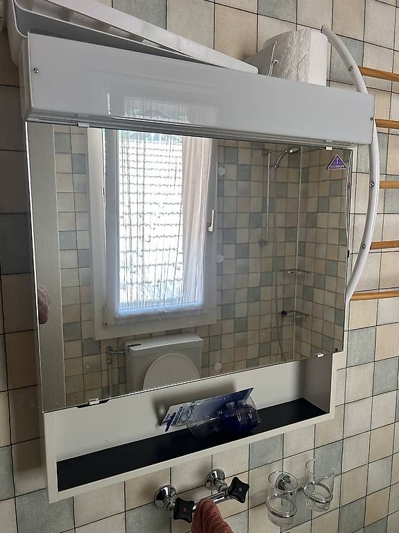 Armadietti a specchio: Spiegelschrank Bad/ WC ,2 Stk – Usato da Stans venduto da Benzen 1