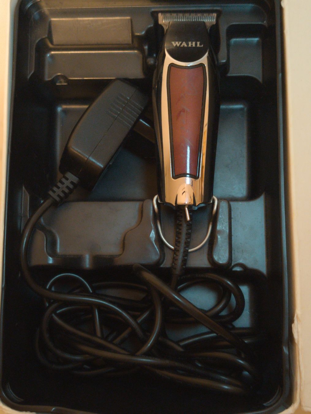 Wahl Taglio: Wahl Detailer avec câble – Usato da Le Lignon venduto da bkaparfum