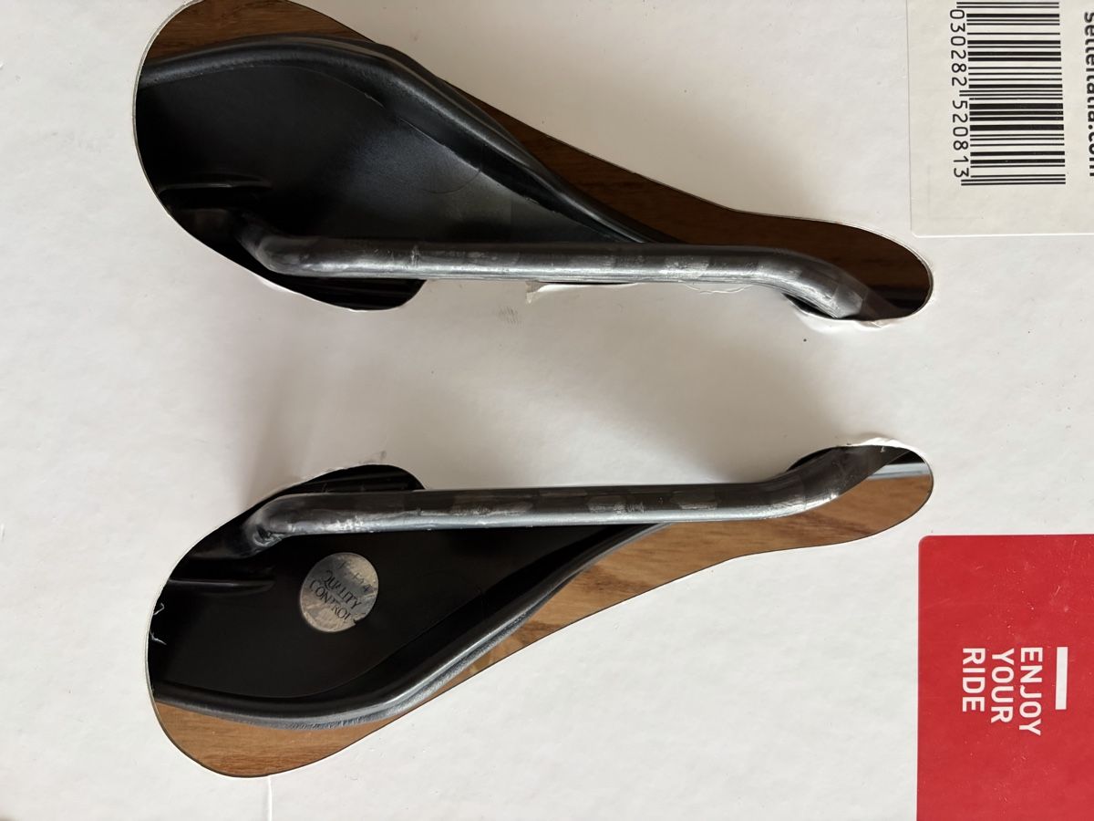 Selle Italia Ersatzteile: Selle Italia SLR Boost kit carbonio super flow  – Gebraucht aus Neuchatel von D9z2 2