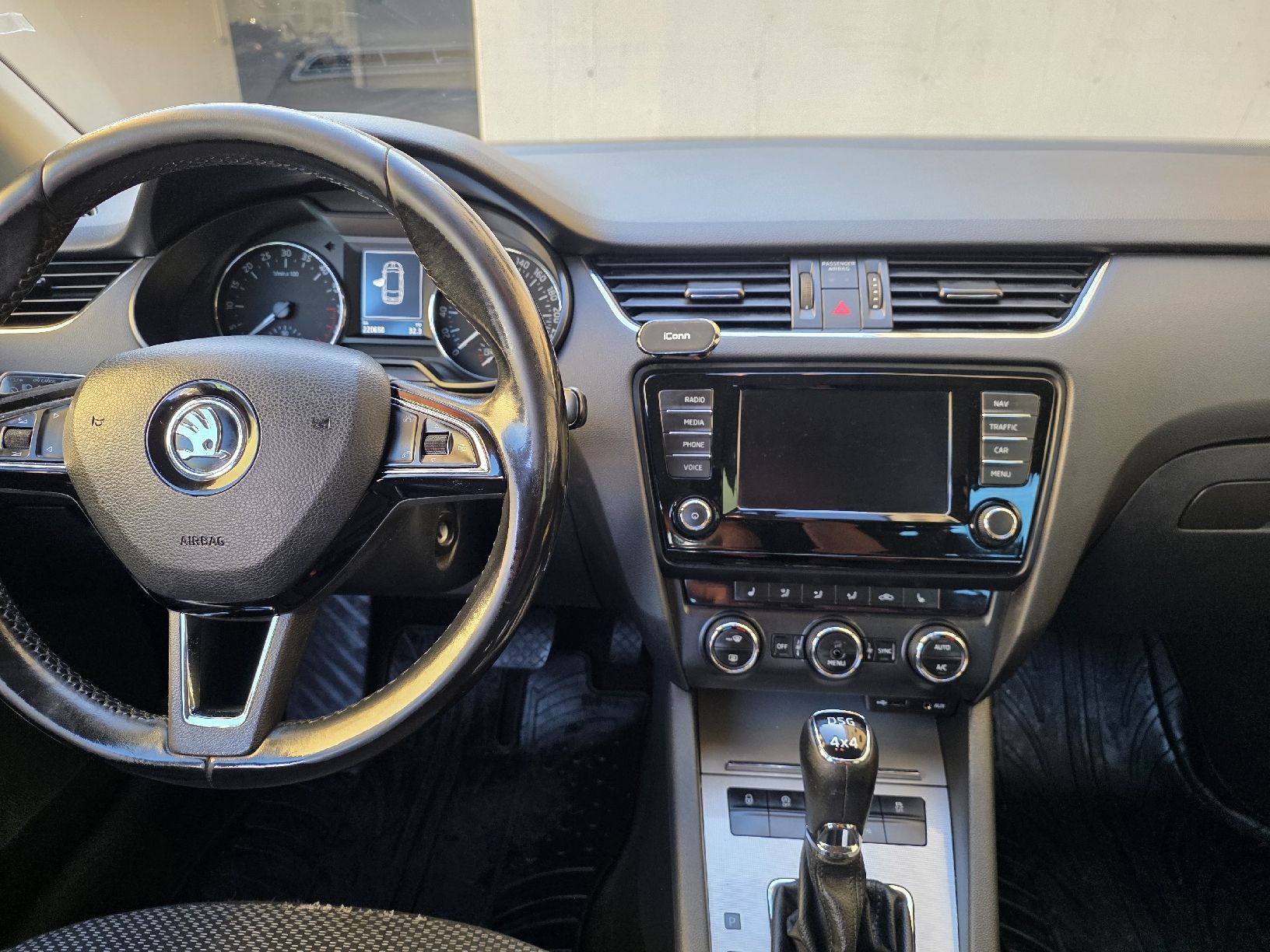 Skoda Automobili: Skoda Octavia Kombi – Usato da Lütisburg venduto da Bruce-10 3
