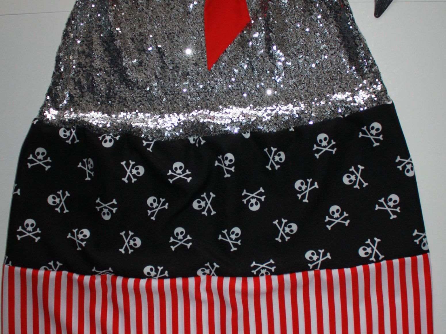 Kostüme: Costume pirate / Pirat t. M – Neu und originalverpackt aus Peseux von CoolShoping 3
