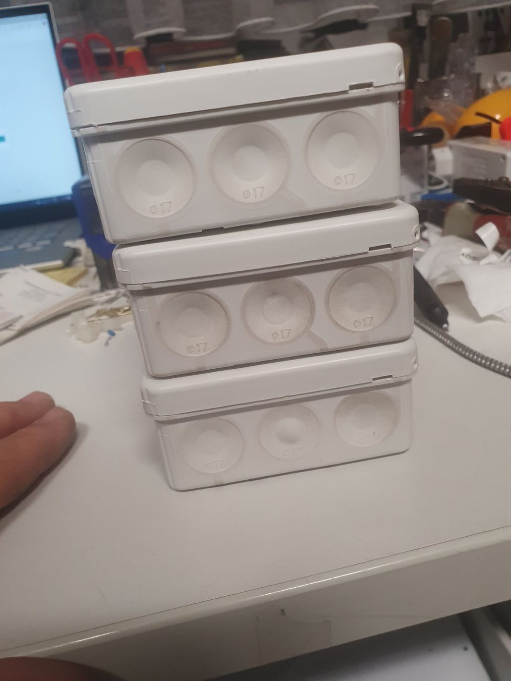 Alimentazione elettrica: Kabelabzweigdose Abzweigdose 85×85×38 mm – Usato da Zürich venduto da eymen20 4
