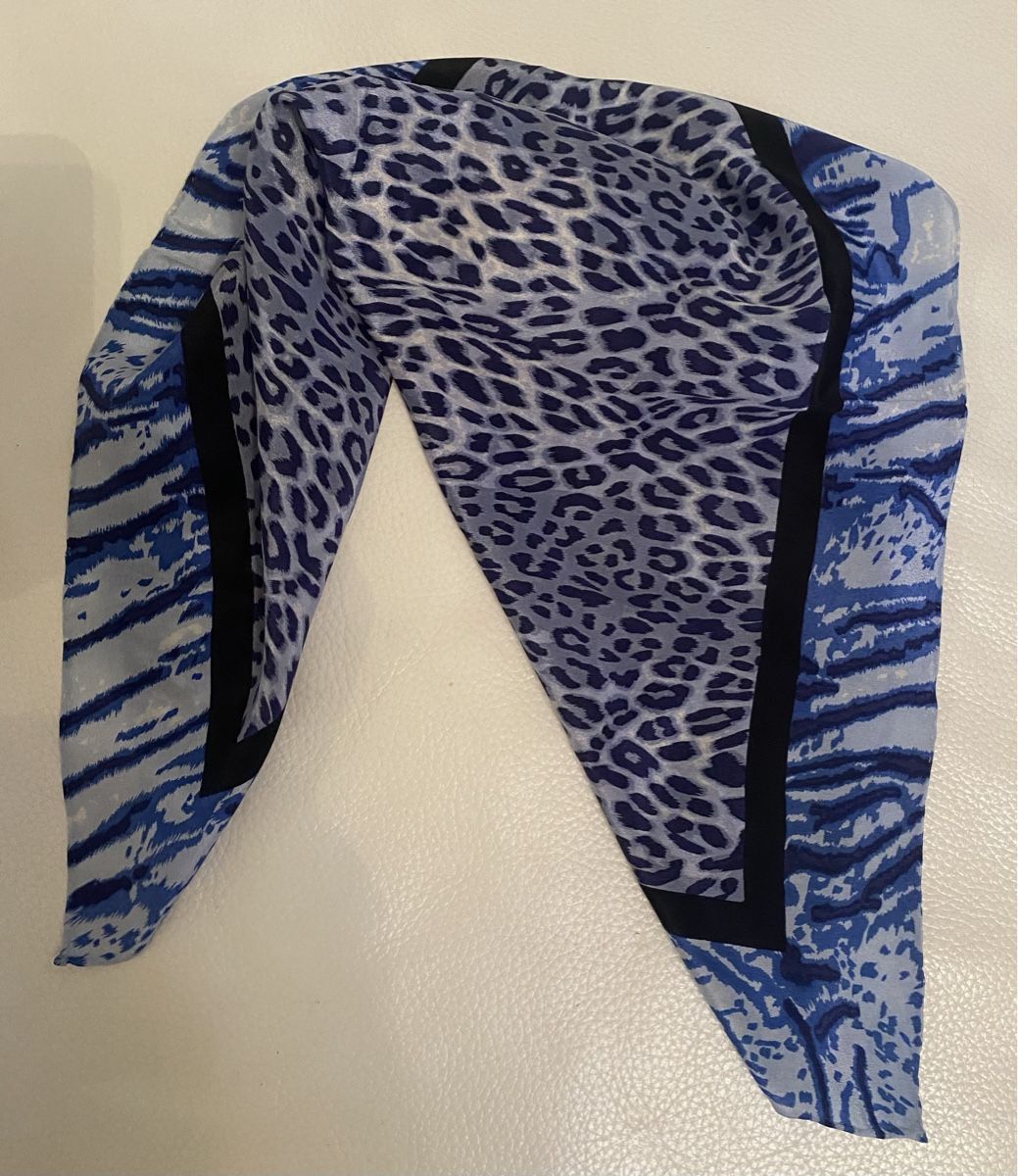Foulard & Sciarpe: Seiden Halstuch 🌸 – Usato da Opfikon venduto da Luis144 2