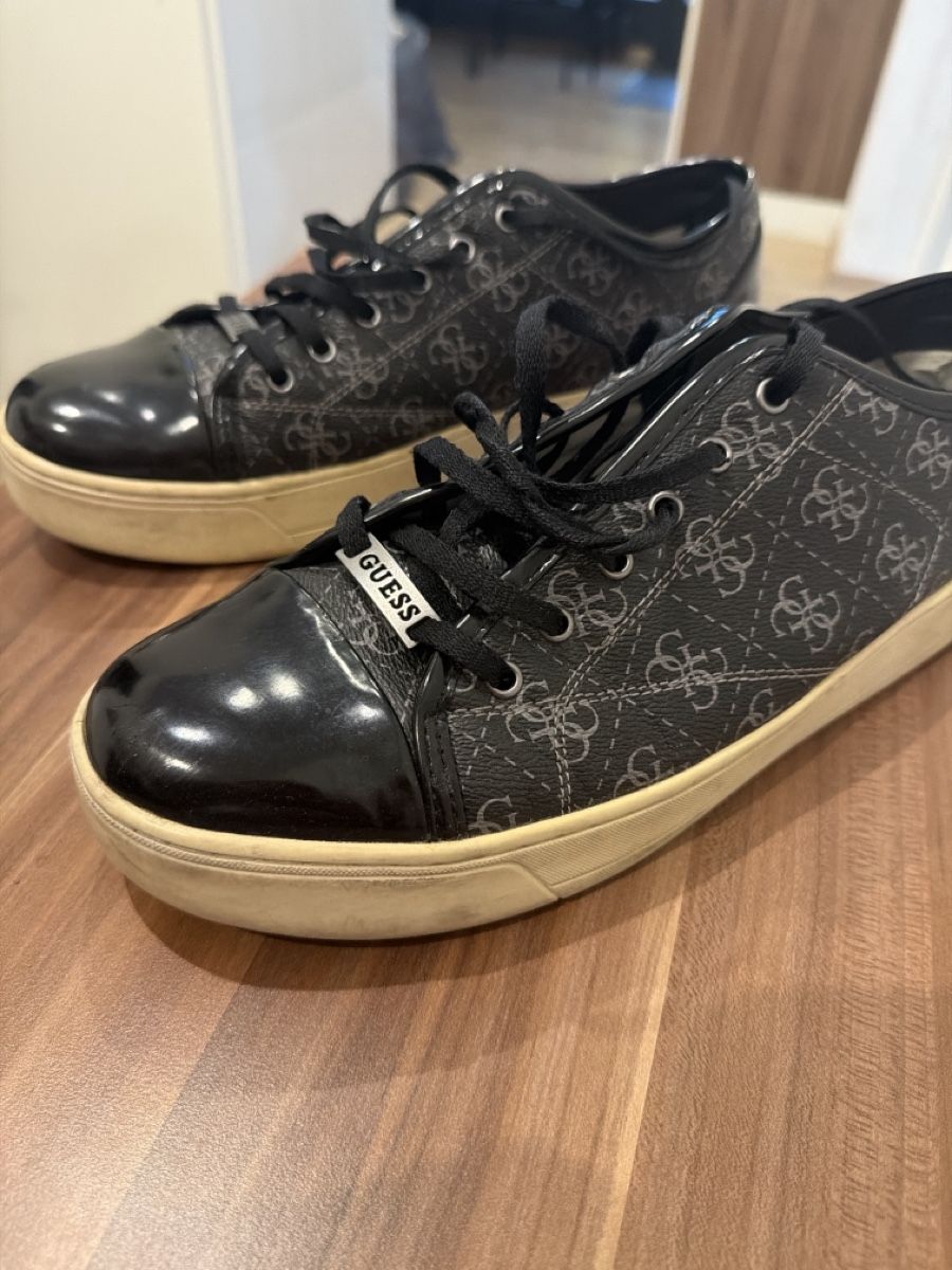 Scarpe da uomo: Sneaker Guess schwarz mit Logo Muster  – Usato da Mollis venduto da man_rpj6 2
