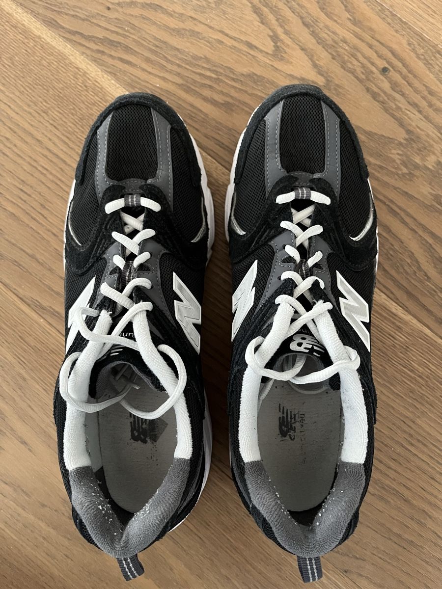 New Balance Scarpe da uomo: New Balance Sneaker Grösse 43 – Usato da Küttigen venduto da csei 4