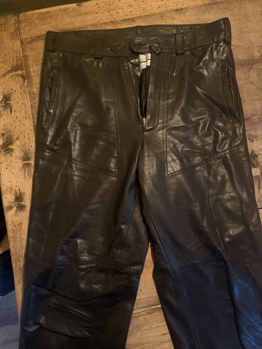 Pantaloni: Lederhose von Salvatore Schito – Usato da Schänis venduto da Romulus81