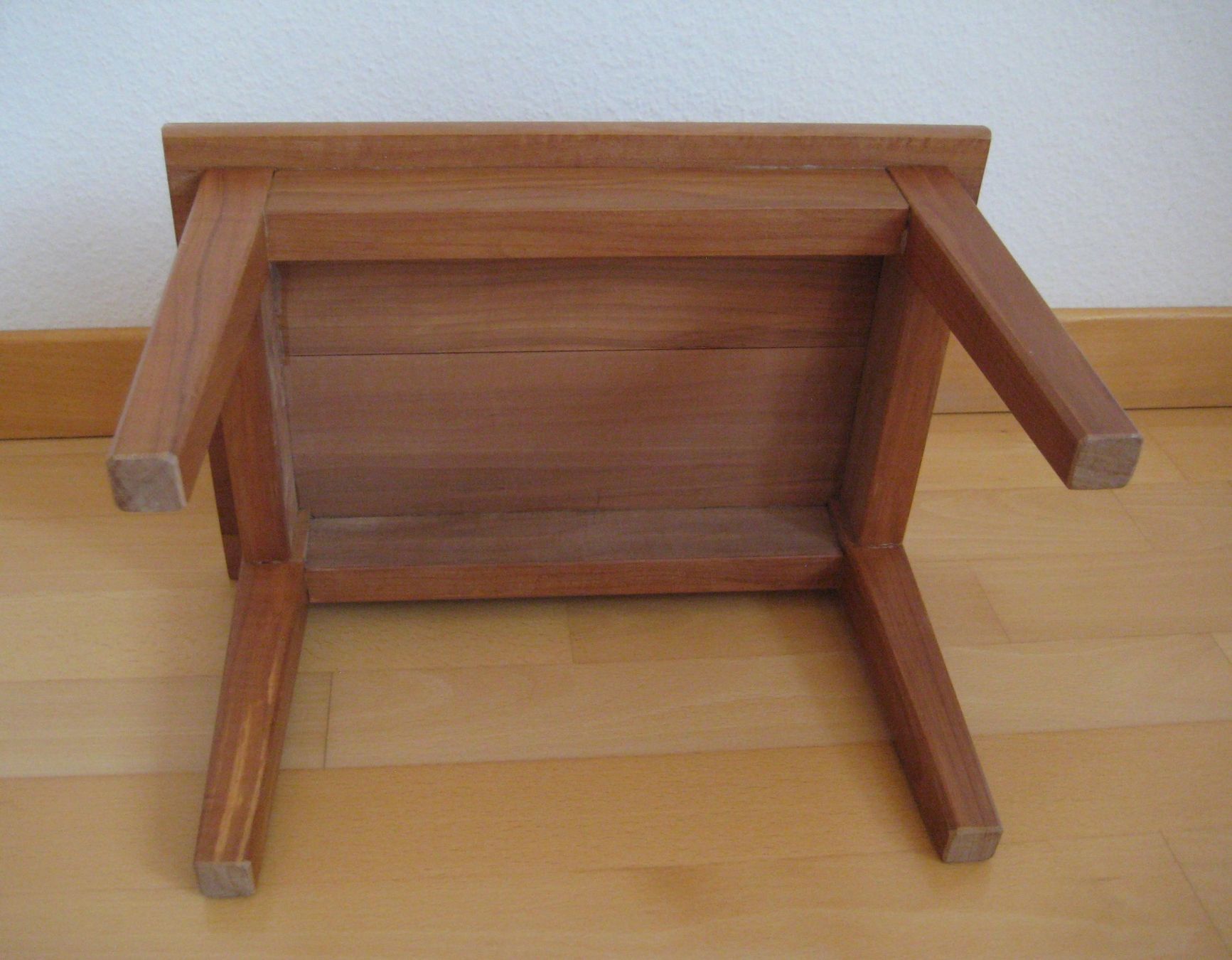 Hocker: Älterer Schemel Schemeli Hocker / Kirschbaum Holz – Gebraucht aus Langendorf von Happy11 5