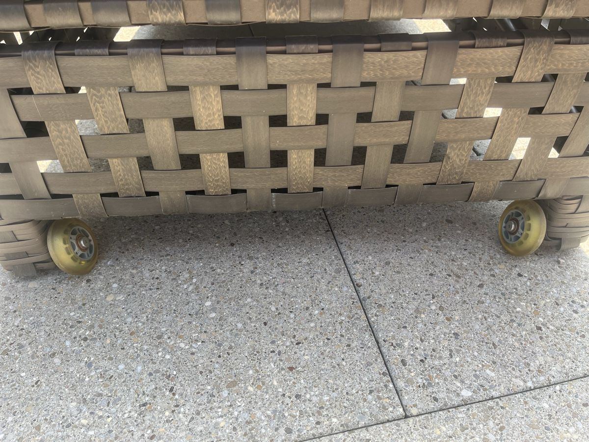 Chaises longues: 2 Liegestühle Polyrattan braun mit Rollen gebraucht – D'occasion à Lengnau AG par guggehaexli1188 3