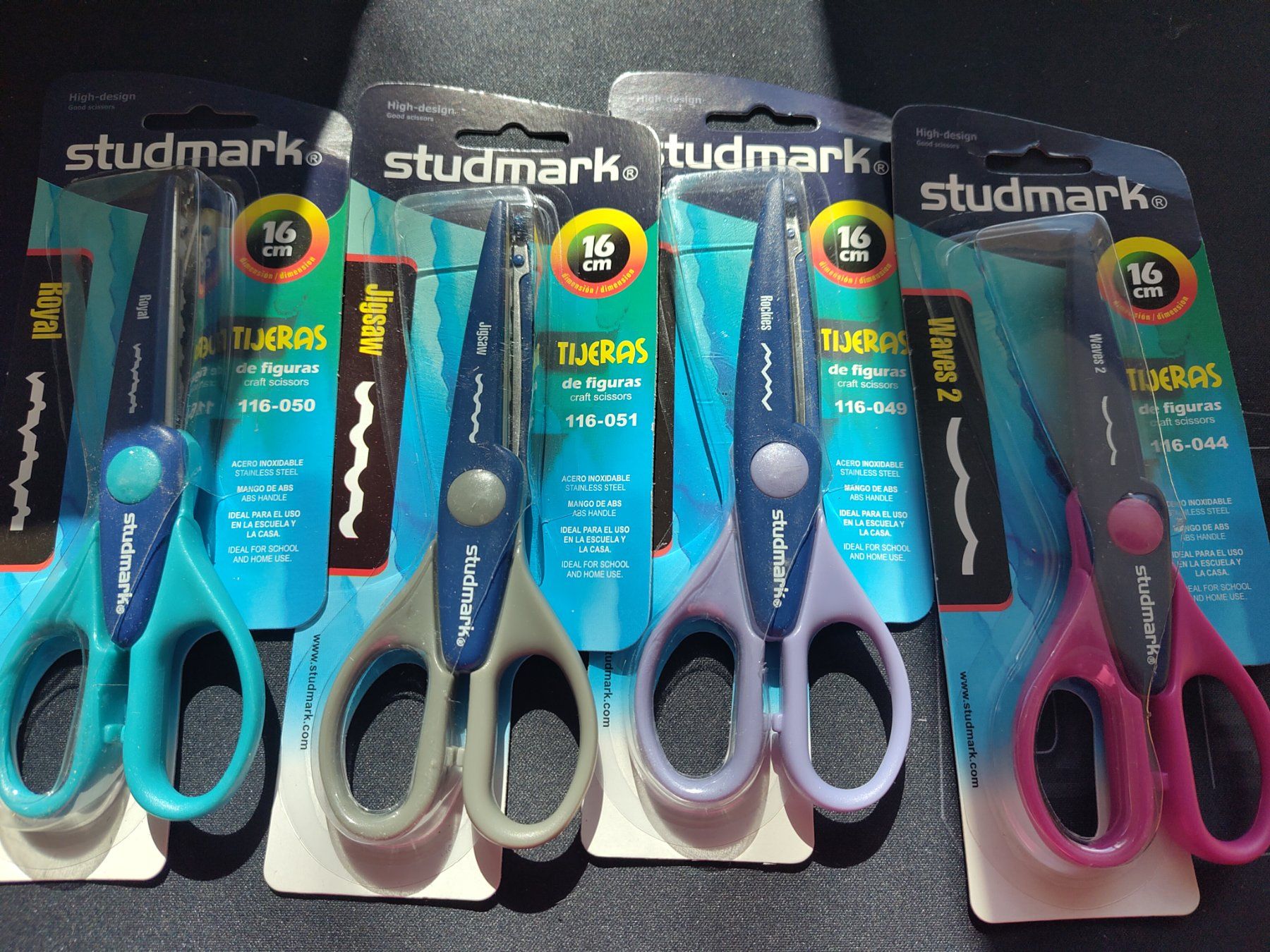 Alle Werkzeuge: 4 Scheren Muster schneiden Set Studmark Neu waves – Neu und originalverpackt aus Leuggern von Pummi19