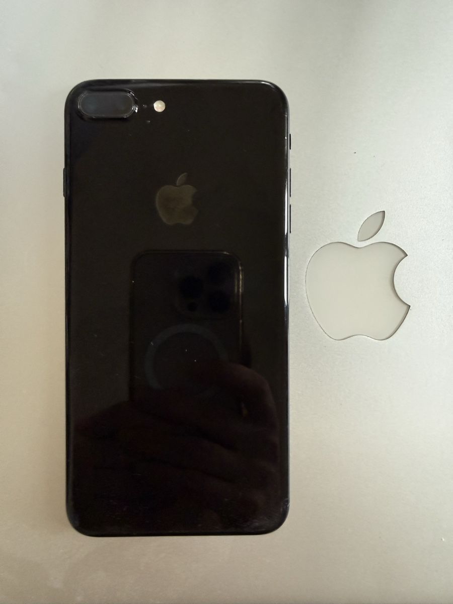 Apple Telefoni cellulari / Smartphones: APPLE IPHONE 7 plus, 256GB / preloved, but working (so far) – Usato da Baden venduto da agora_newgeneration 1