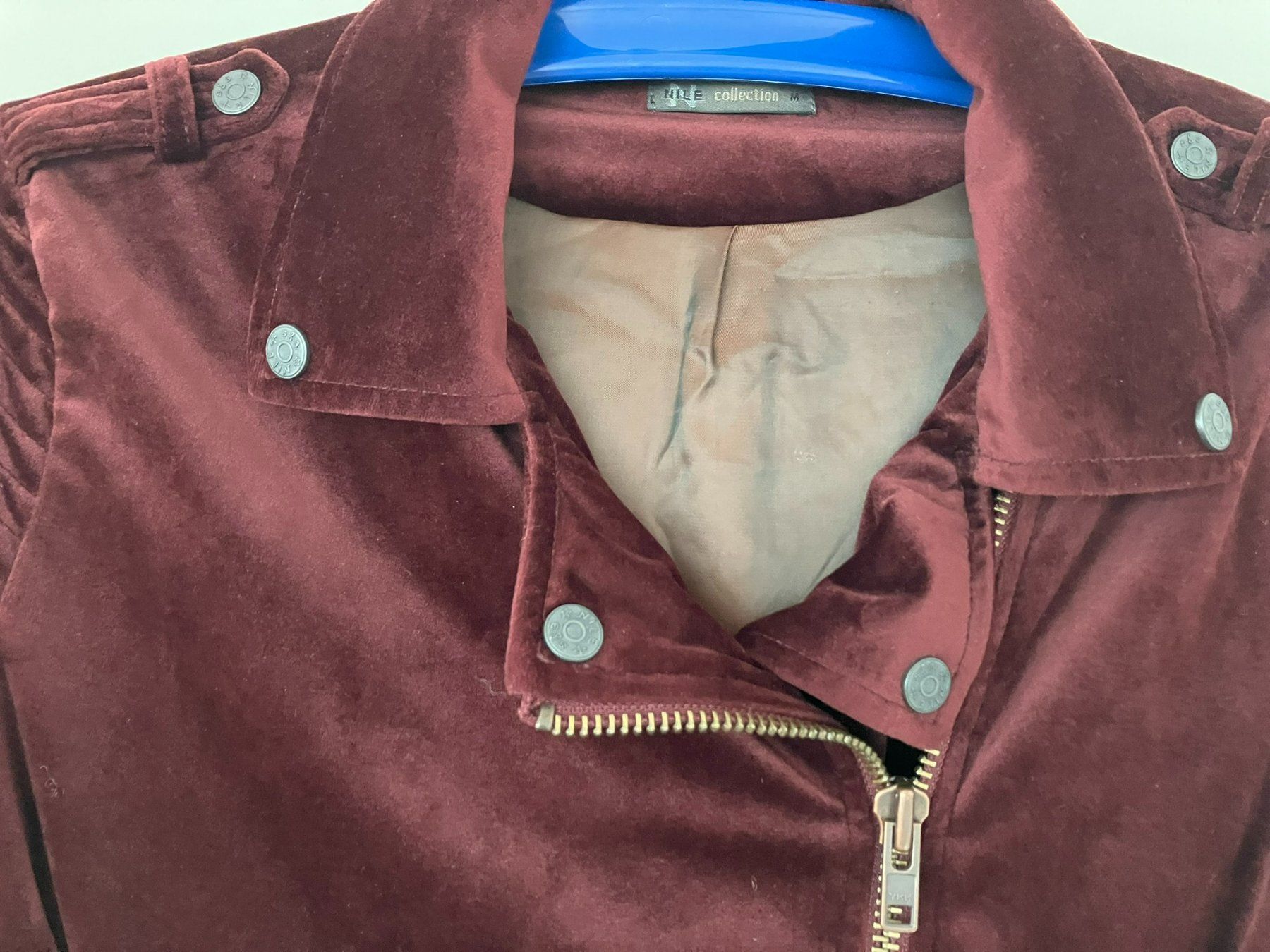 Nile Jacken: raffinierte Jacke - Farbe bordeaux - Nile – Gebraucht aus Weinfelden von Esche1 8