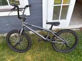 VELO BMX