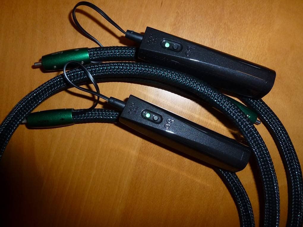AudioQuest Cavi: High End Audiokabel AUDIOQUEST Earth 72Volt DBS 2x0.75 Meter – Usato da Wil SG venduto da Solpol 1
