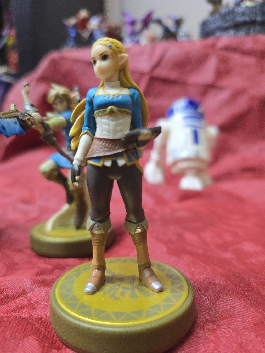 Nintendo Statuette: Figurines Zelda et R2-D2 lot – Usato da Carouge GE venduto da Mon_petit_grenier_27 8