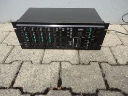 Yamaha MV 422 console de mixage