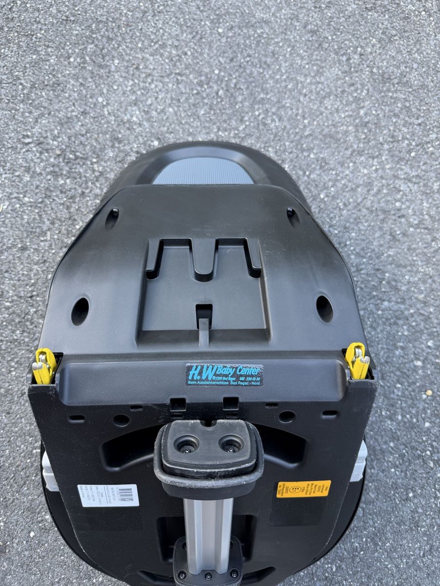 Maxi-Cosi Seggiolini per auto: Cosi Mica Pro Eco i-Size 360 – Usato da Triesenberg venduto da dom_hd56 3