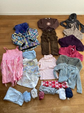 Kunterbuntes Kleiderpaket 86 bis 104