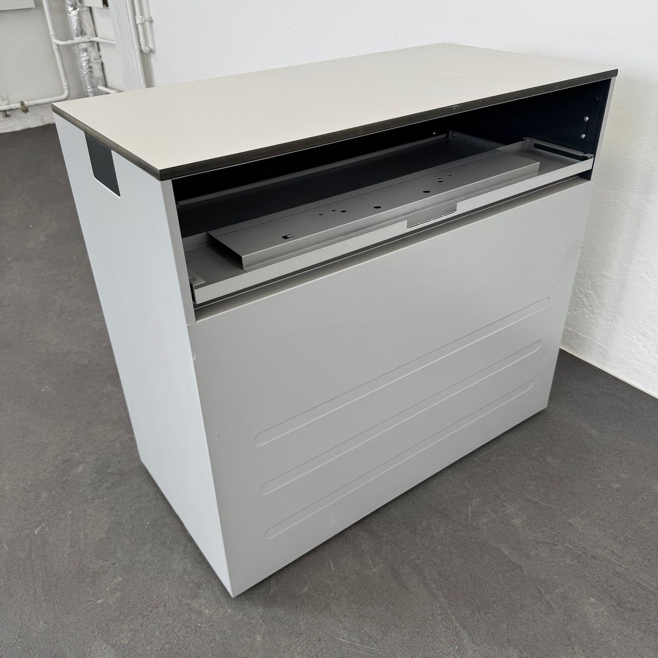 Lista Armadi: Lista Office LO Qub Modul-Sideboard 2-OH 800mm - – Usato da Schönenwerd venduto da mcofficeshop 7