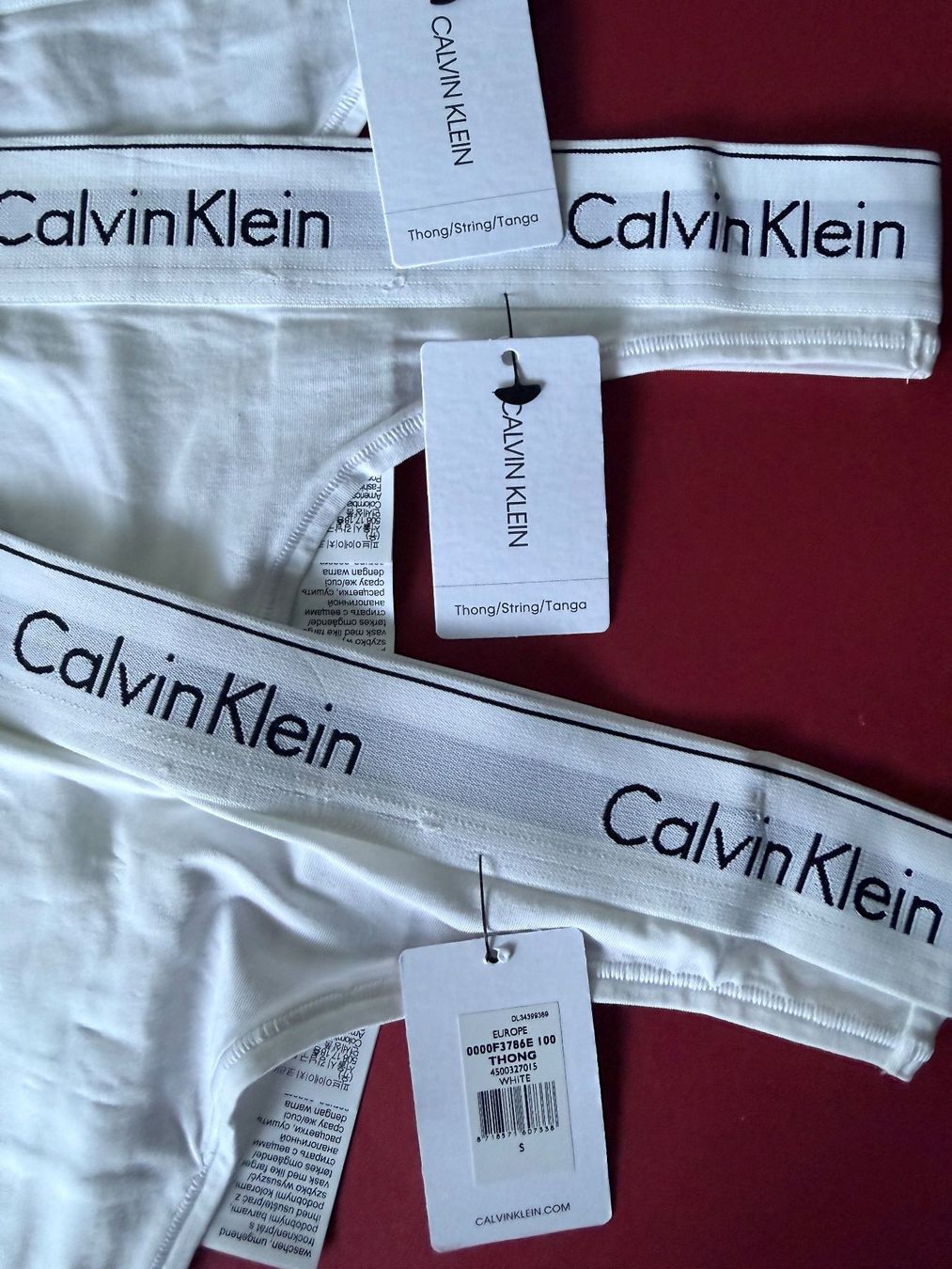 Calvin Klein Sonstige Unterwäsche: String, CALVIN KLEIN, Grösse S, 3 Stück in Weiss – Neu und originalverpackt aus Rudolfstetten von gst_g7xl 1