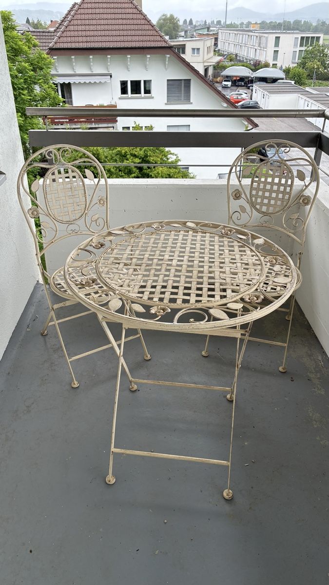 Set di tavolo e panche: Gartenset Tisch & 2 Stühle weiss, klappbar – Usato da Dagmersellen venduto da Nina1234
