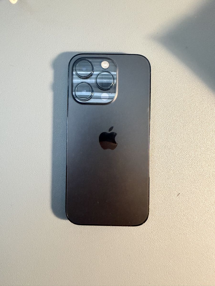 Apple Handys / Smartphones: iPhone 14 Pro – Gebraucht aus St-Prex von luc_7shv 1