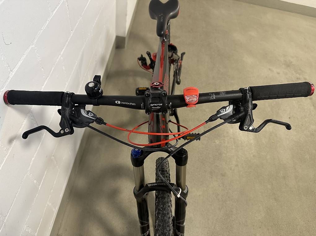 Biciclette: GT Carbon Mountainbike – Usato da Dällikon venduto da Ziloon 3
