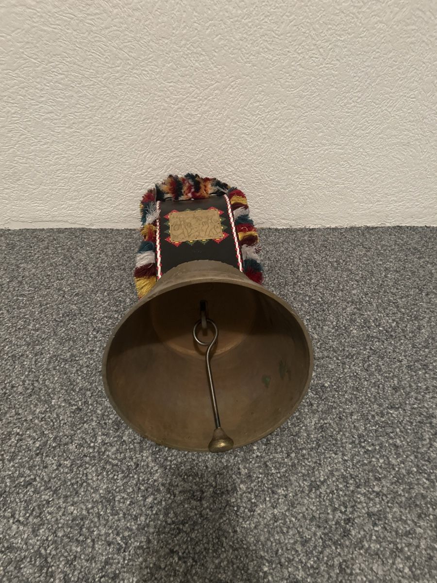 Campanacci mucche: Schöne Trychel Glocke mit Lederband & Gravur – Usato da Mörschwil venduto da philmensa 4