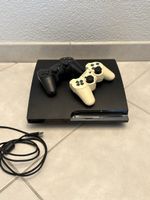 Sony PlayStation 3 Konsole mit zwei Controllern