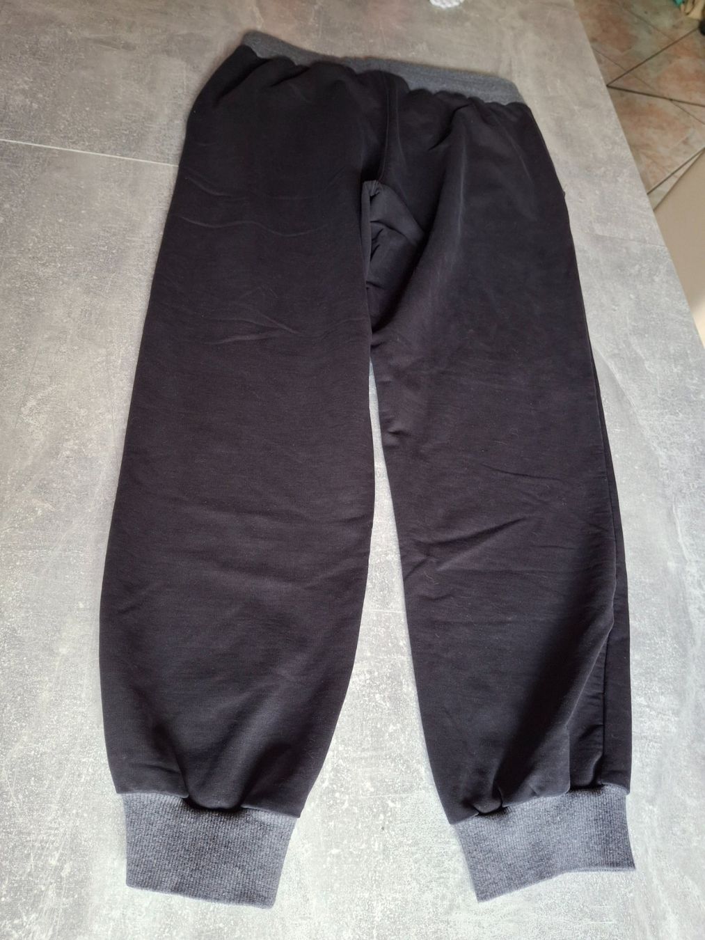 Pantaloni: Pantalon d intérieur - jogging taille L marque Brunex – Usato da Villiers venduto da san_jn5w 7