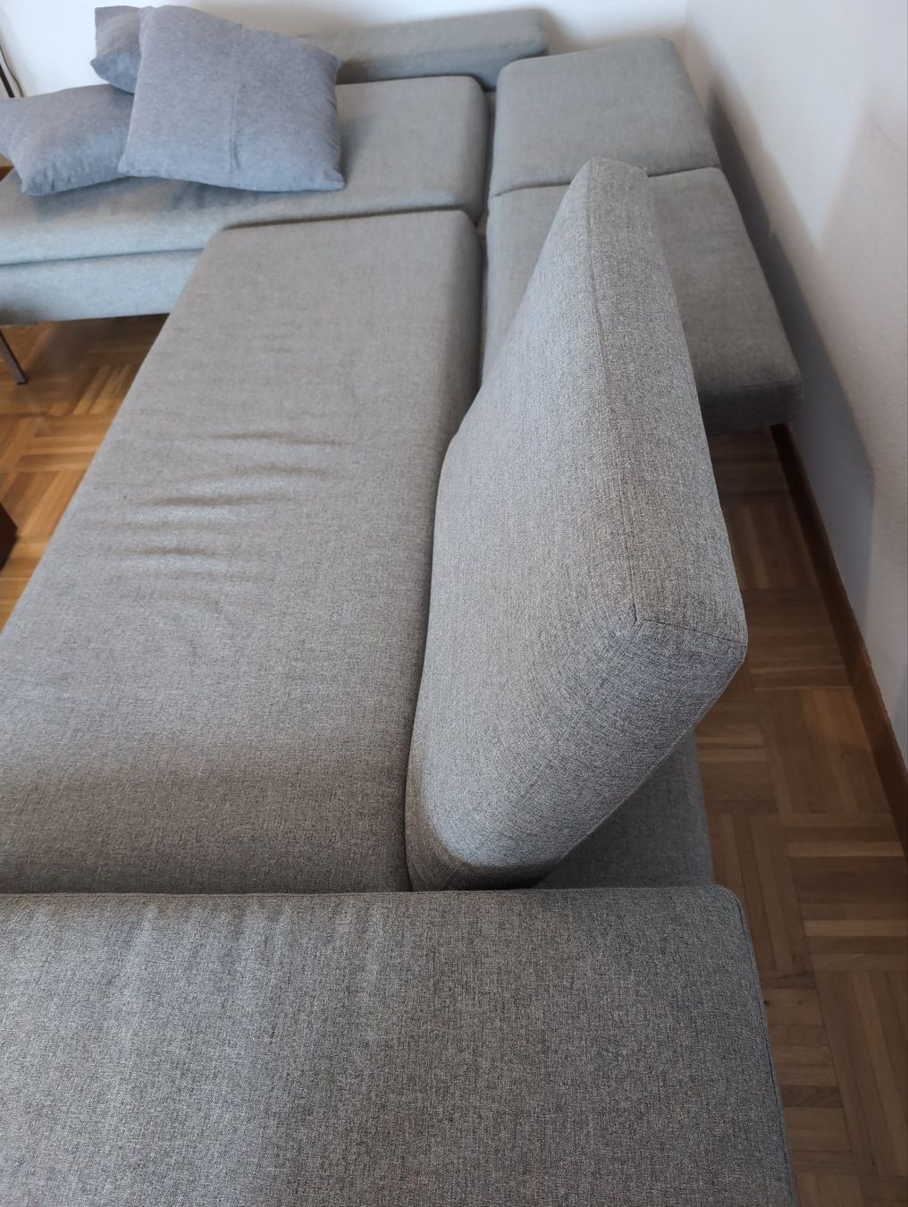 Sofas: Ecksofa grau 330cm x 160cm, Interio – D'occasion à Meilen par parsley422 4