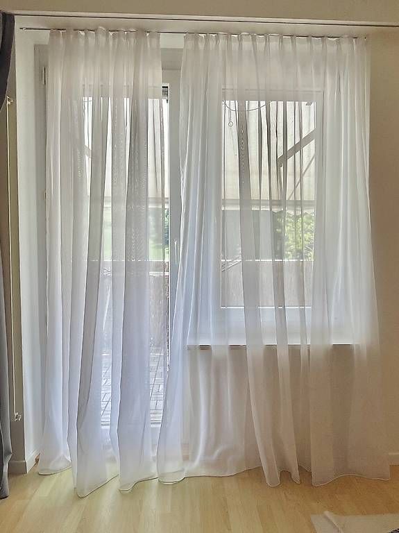 Tende: 1 Paar Vorhänge weiss 100x230cm Polyester durchsichtig – Usato da St. Gallen venduto da K_Blum