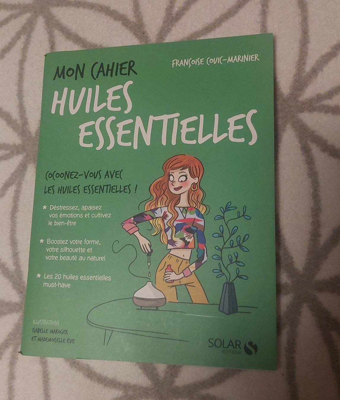 Libri: Mon cahier huiles essentielles – Usato da Bassins venduto da Dyva80