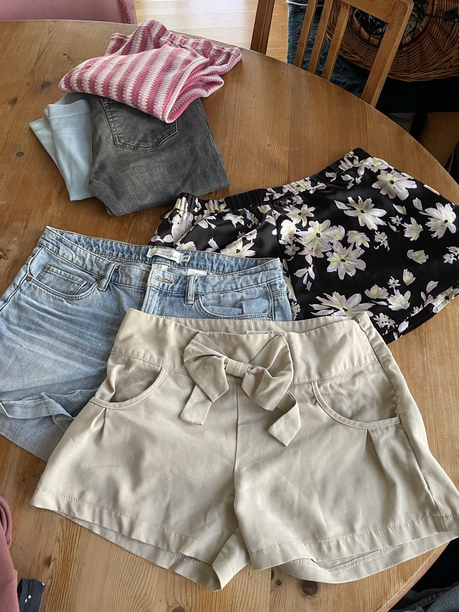 Lotti di vestiti: Schönes Kleiderpaket Gr. 36/38 – Usato da Schönenberg TG venduto da cocifrosch94 1
