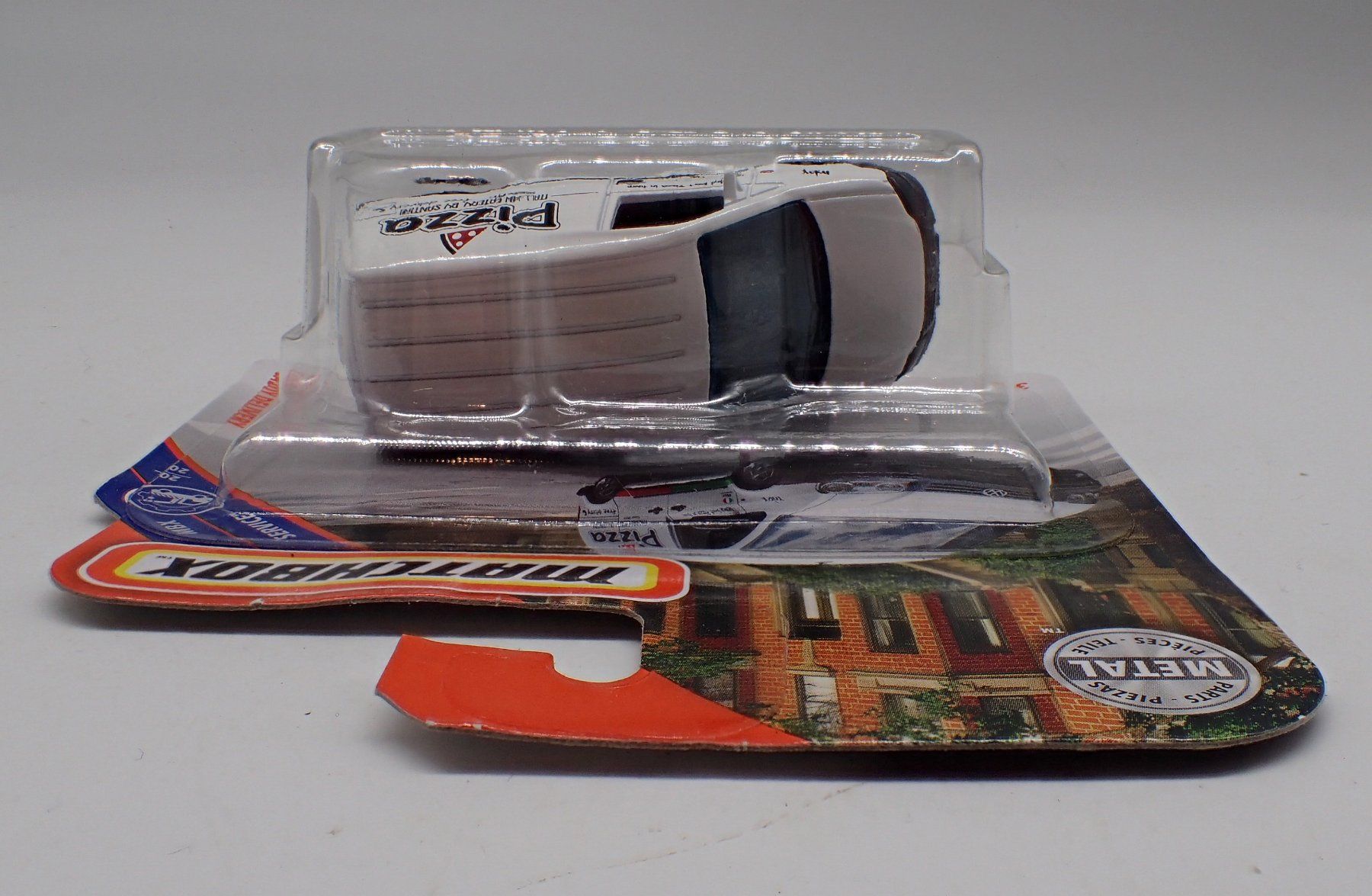 Matchbox Modellini d'auto: Matchbox VW Caddy Pizza weiss/blanc – Usato da Ostermundigen venduto da archeopteryx 5