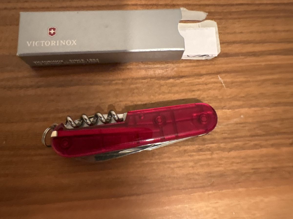 Victorinox Coltelli tascabile: Victorinox Taschenmesser rot NEU – Nuovo e nell'imballaggio originale da st.gallen venduto da Garagen_Verkauf 2
