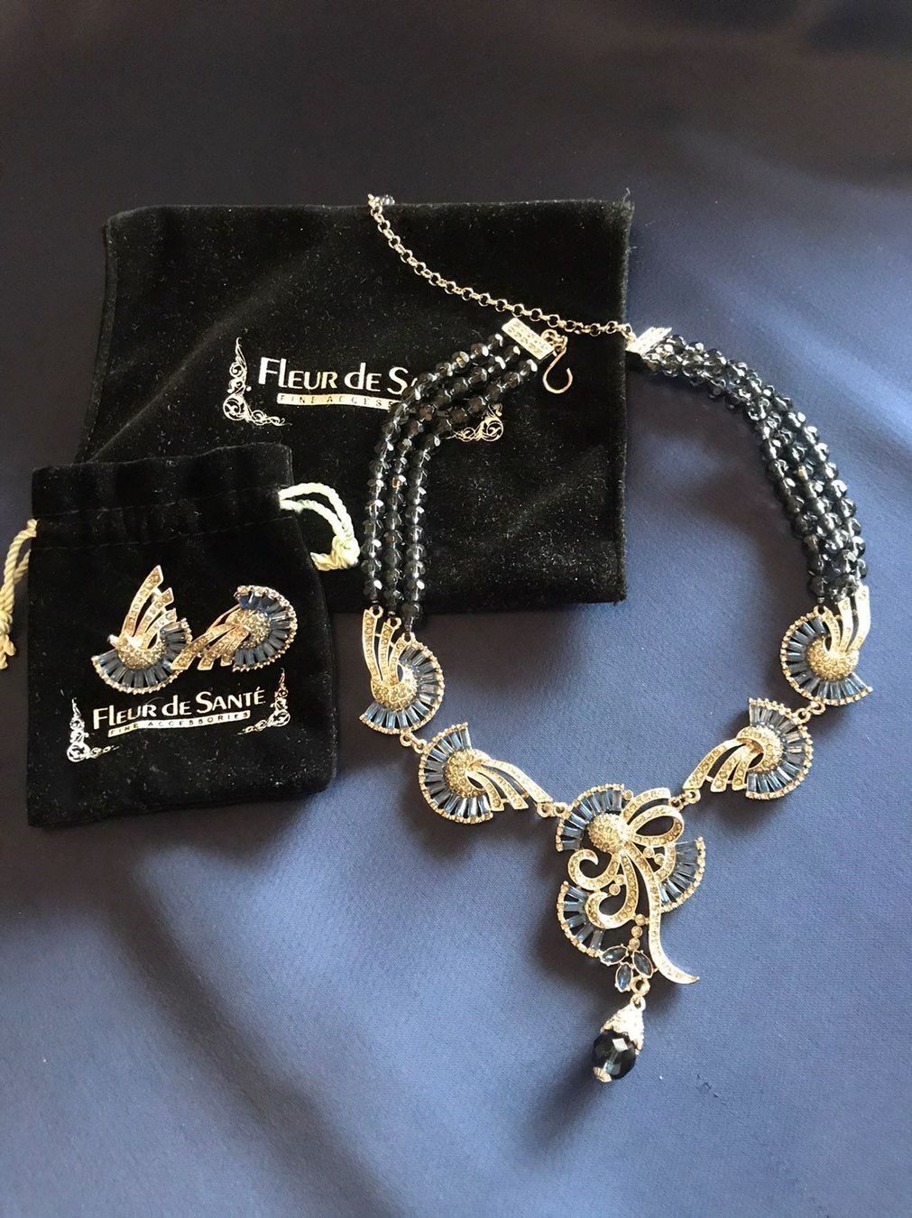 Altri gioielli: BIJOUTERIE Collier + boucles d’oreilles – Nuovo (secondo la descrizione) da sion venduto da orchikorchik