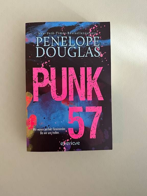 Libri: Punk 57 - Penelope Douglas – Nuovo e nell'imballaggio originale da Hilfikon venduto da helena444