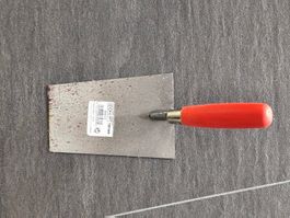 Maurerkelle / Kelle mit rotem Griff 180 mm