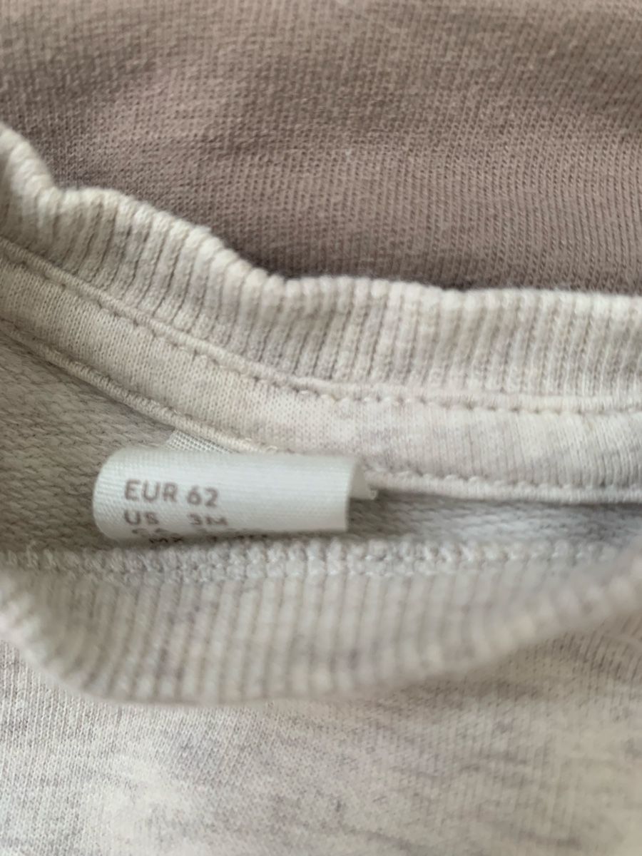 Lotti & Set di vestiti: Süsse Baby-Pullis, Grösse 62 – Usato da Unterägeri venduto da Globi8634 1