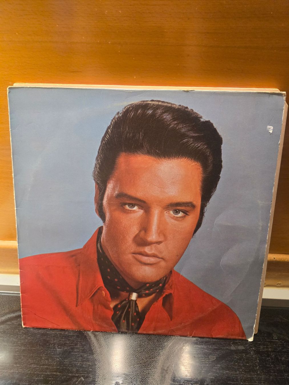 Dischi in vinile: Schallplatte Elvis Golden Records Volume2 – Usato da Schaffhausen venduto da K.Ichimaru