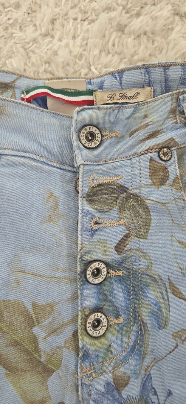 Jeans: Jeans Shorts Please Anouk – Gebraucht aus Belp von mar_wyp6 2