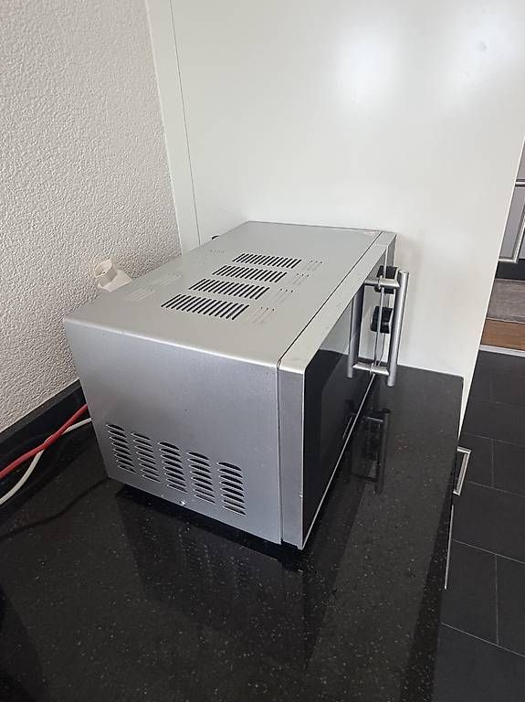 Appareils de cuisine: Severin 2-1 Mikrowelle mit Grill – D'occasion à St.Gallen par Didi1969 3