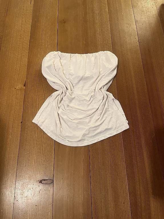 Camicette, T-shirt & Top: Tube top – Usato da bern venduto da celio777