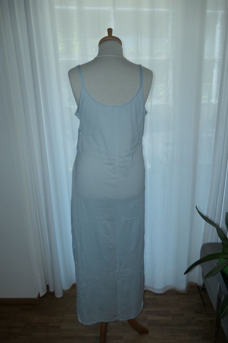 Hanro Robes: Kleid HANRO hellblau mit Spitze Grösse L – D'occasion à Kriens par phi_l95v 2