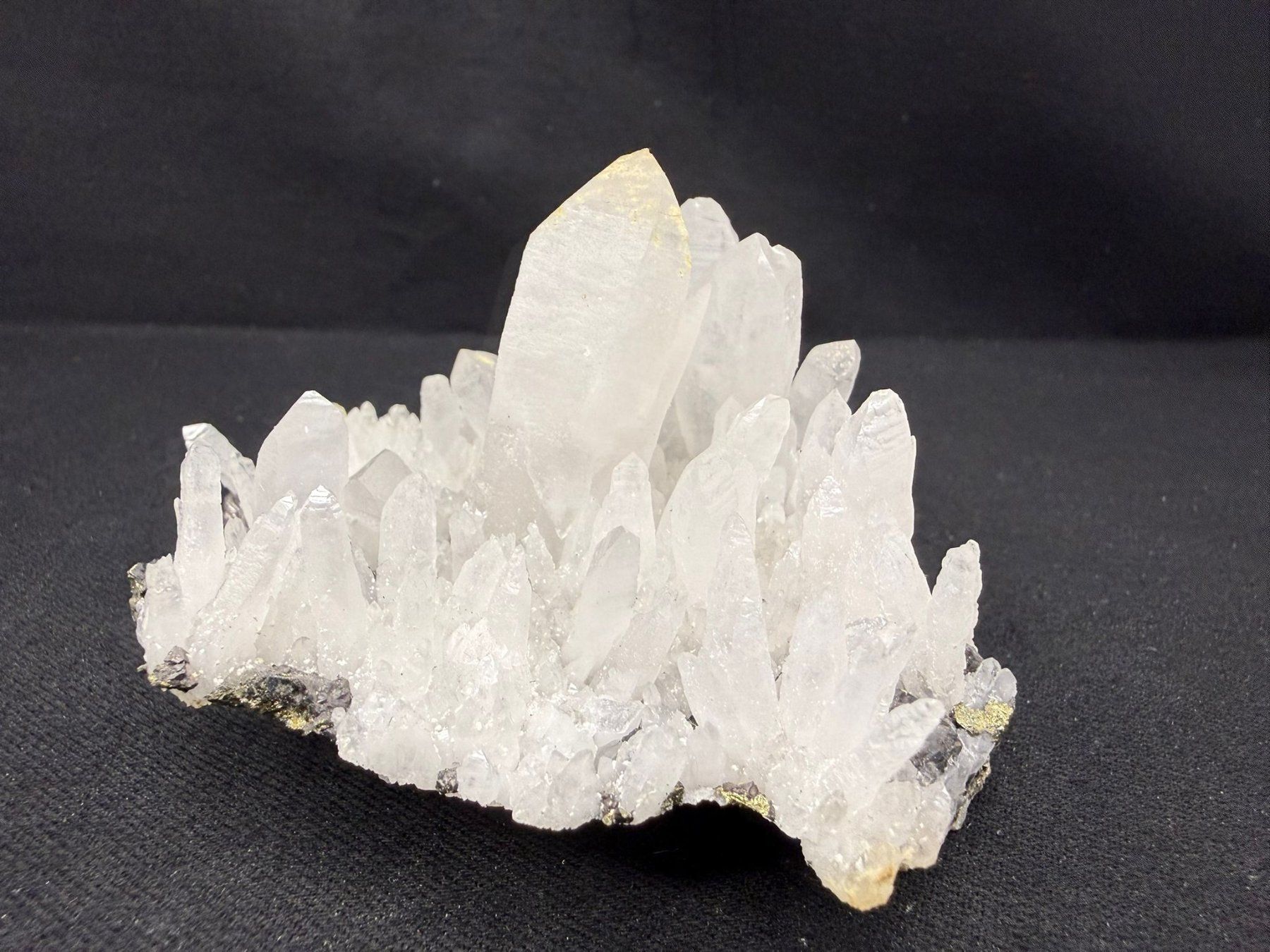 Minerali & Pietre curative: Quartz mit Quartz var. Scepter – Usato da Schinznach Bad venduto da Demerald 3