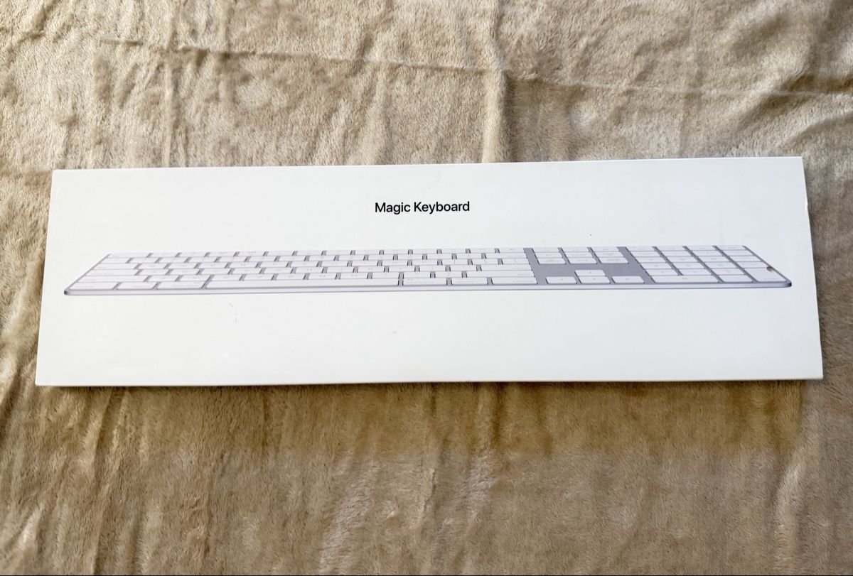 Apple Claviers: Apple Magic Keyboard mit numeric Keypad – Neuf avec emballage d'origine à zürich par sianna.zrh