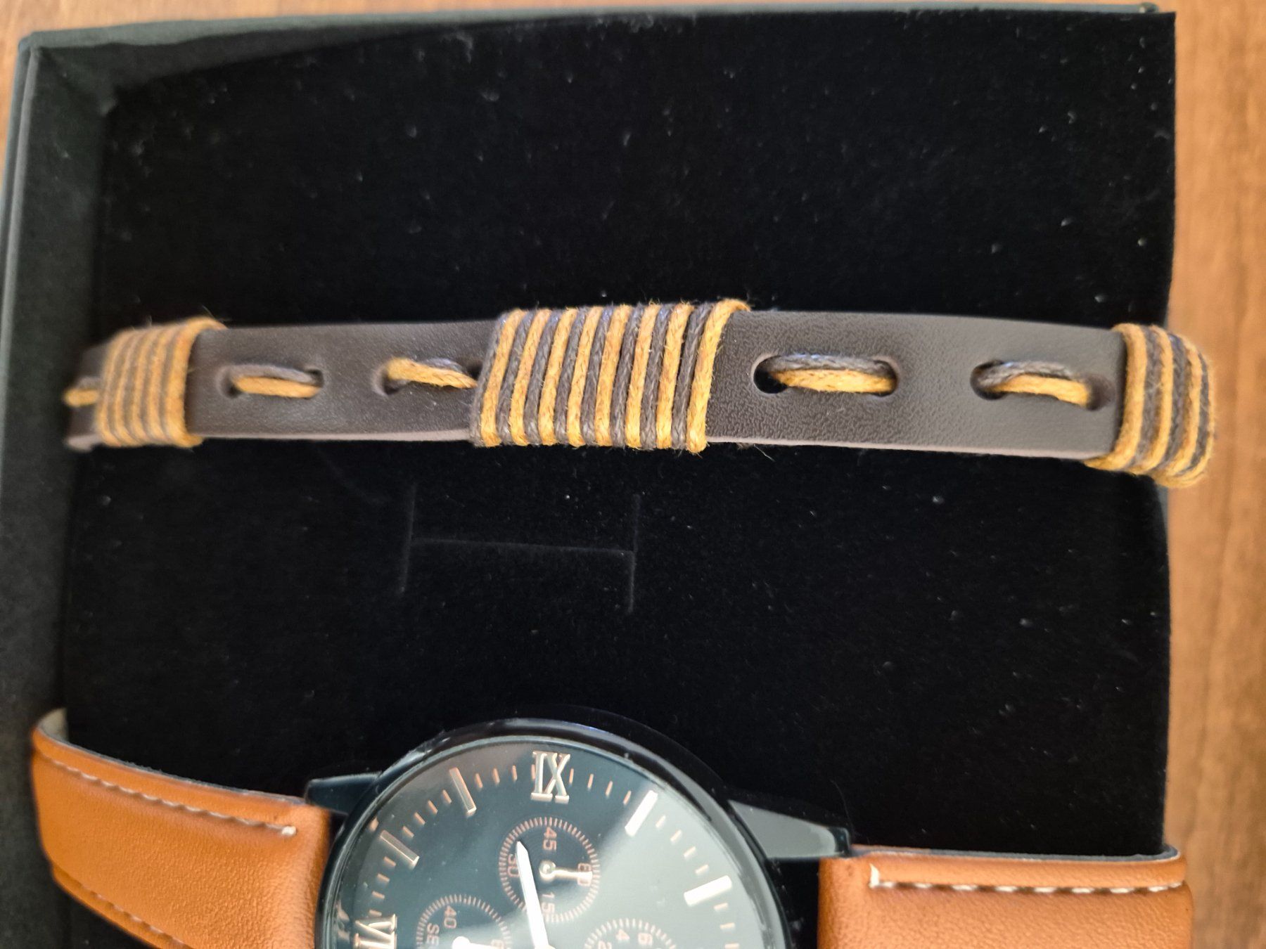 Orologi: Herrenuhr mit Armbändern – Nuovo e nell'imballaggio originale da Würenlos venduto da sul_cm8q 2